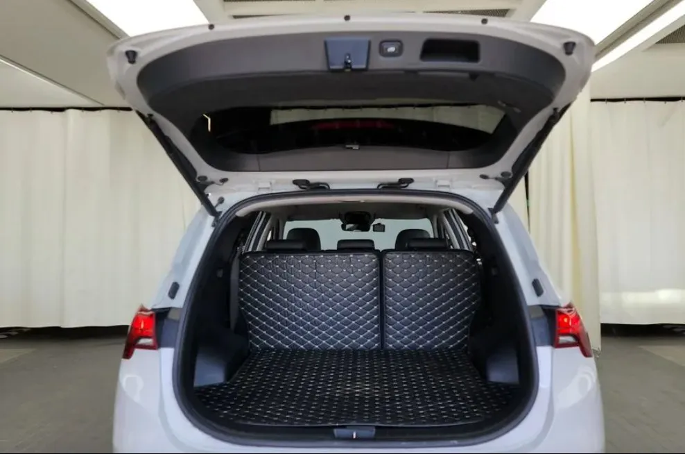  The New Santa Fe